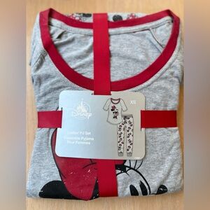 Women’s Disney Pajama set